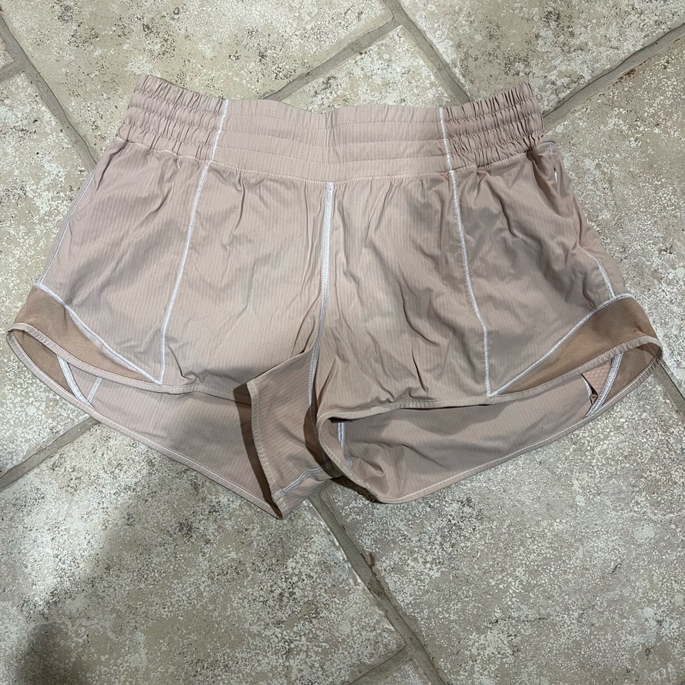 lululemon athletica Women's Beige Athletic Shorts - Picture 3 of 4